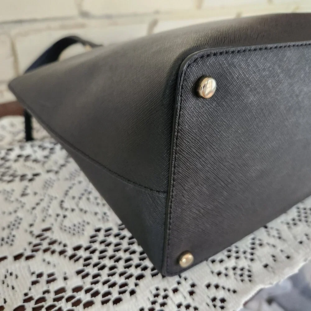 Like New Kate Spade Cameron Street Black Satchel Handbag Purse